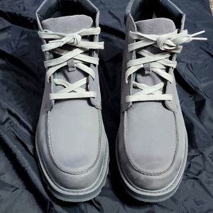 Sorel waterproof men's sz 12 chukka